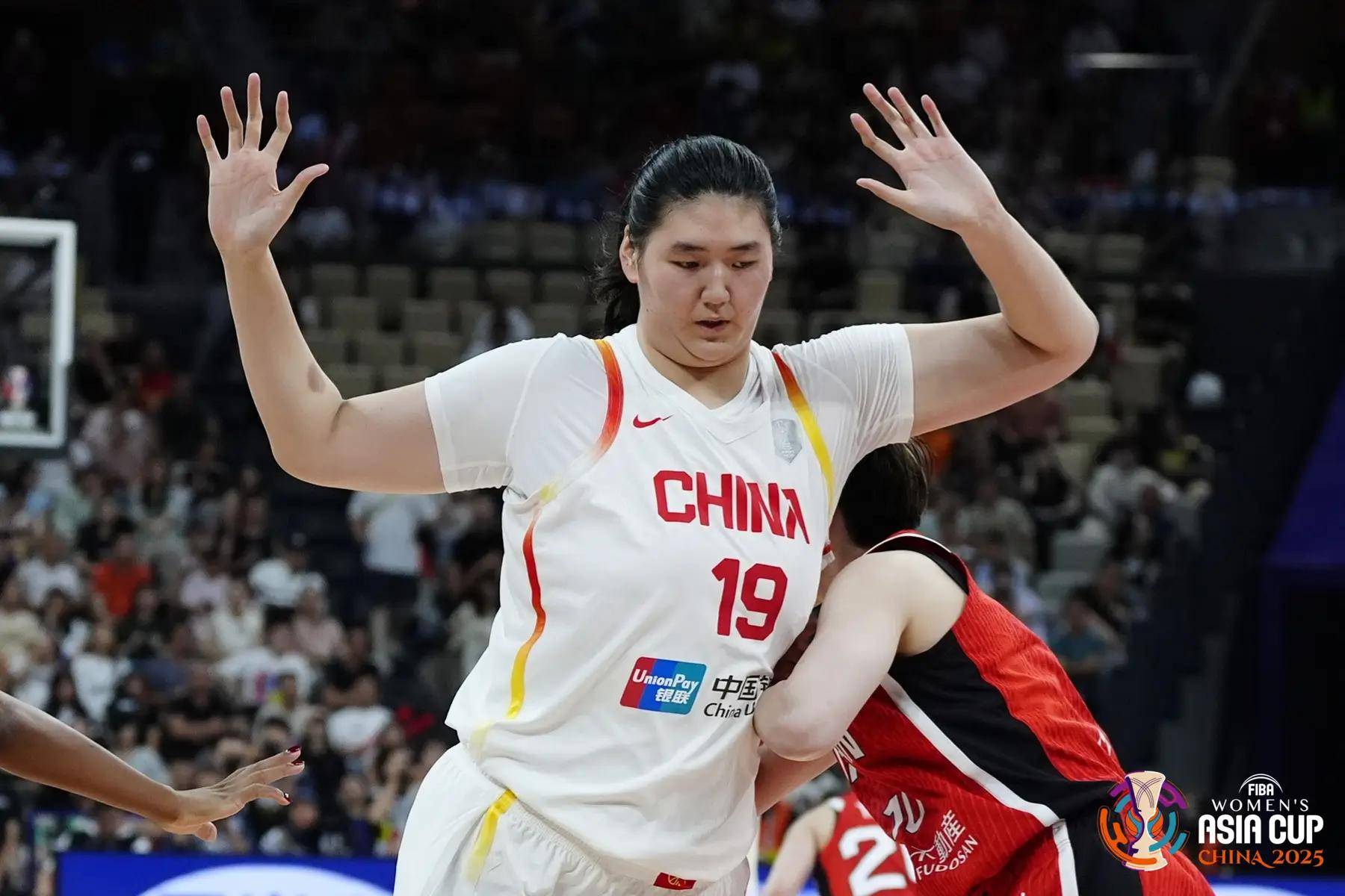 堪萨斯城体育会vs奥斯丁_连拉带拽堪萨斯城体育会vs奥斯丁！宫鲁鸣：亚洲杯张子宇遭遇对手坏动作