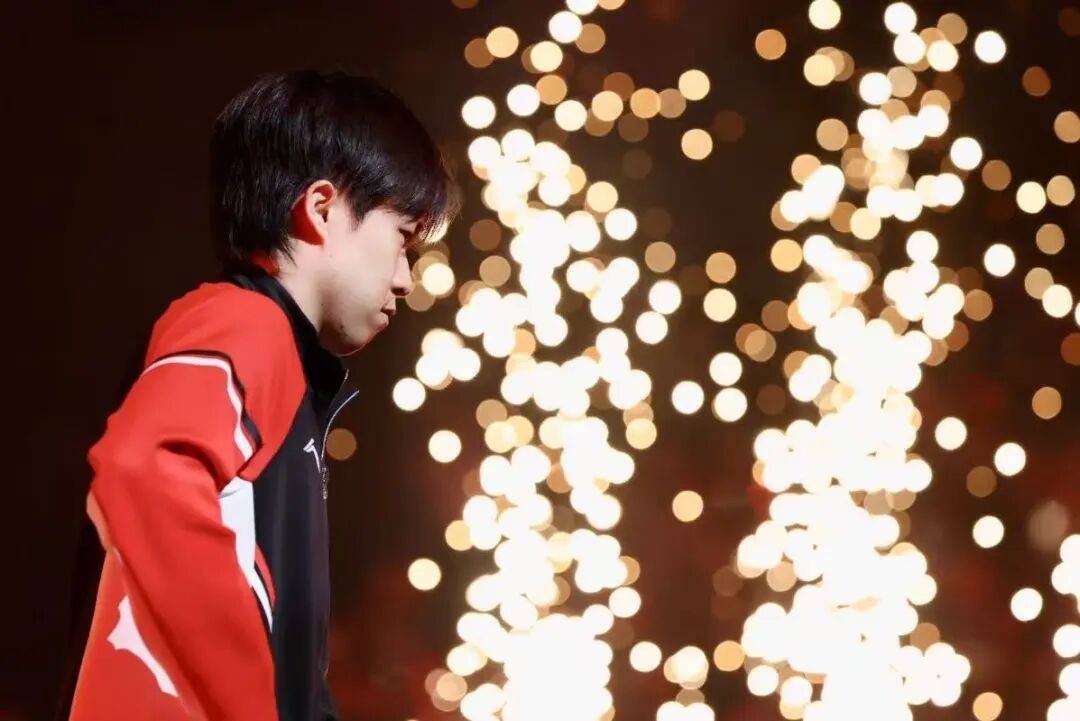 皇冠登3代理申请_孙颖莎、王曼昱女单争金皇冠登3代理申请,王楚钦、向鹏挺进男单4强 | WTT中国大满贯