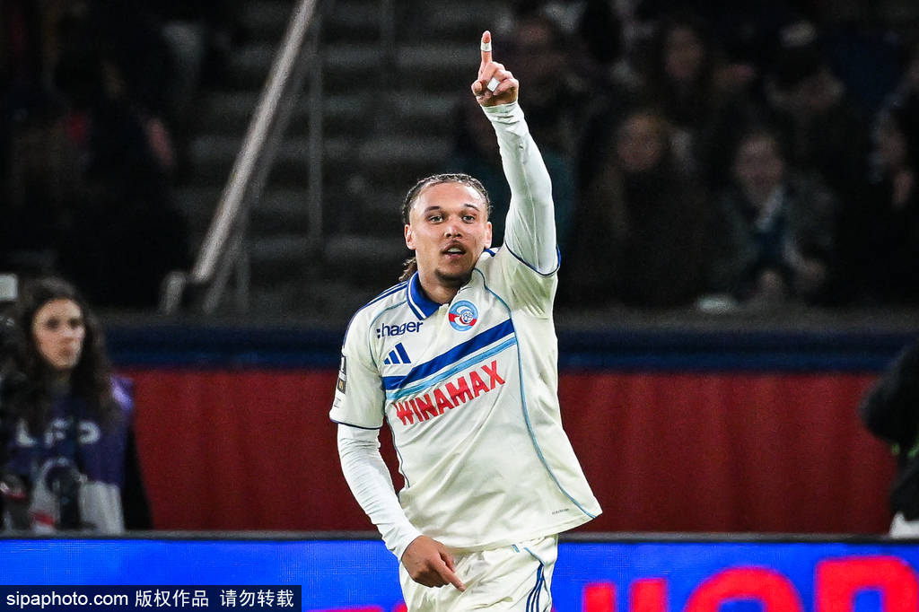 皇冠信用網出租
_进球大战皇冠信用網出租
！法甲-巴尔科拉破门 巴黎连追2球3-3斯特拉斯堡