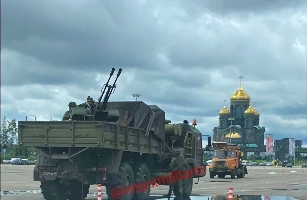 皇冠信用網登123出租
_亚速营司令暗示皇冠信用網登123出租
,乌克兰将开打波兰:俄军与北约打一仗,才是目的