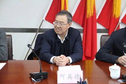 皇冠信用网登2代理
_阿英德皇冠信用网登2代理
，主动投案