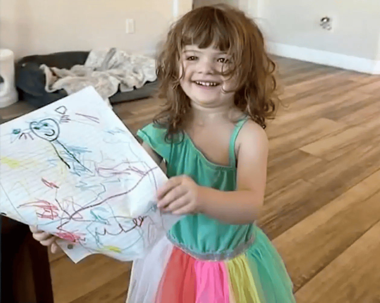 如何代理皇冠信用网
_42℃高温下如何代理皇冠信用网
，美国一父亲在家看片喝酒，将2岁女儿留在车内致身亡，入狱前自杀