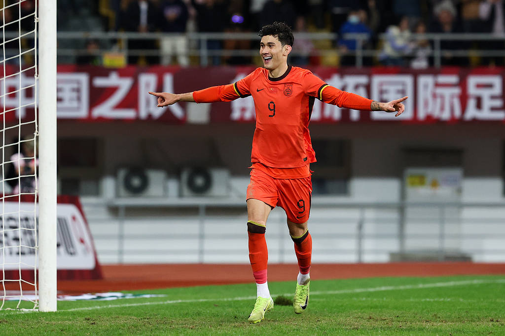 皇冠信用网会员
_熊猫杯-拜合拉木双响 U22国足2-0完胜韩国暂列第一