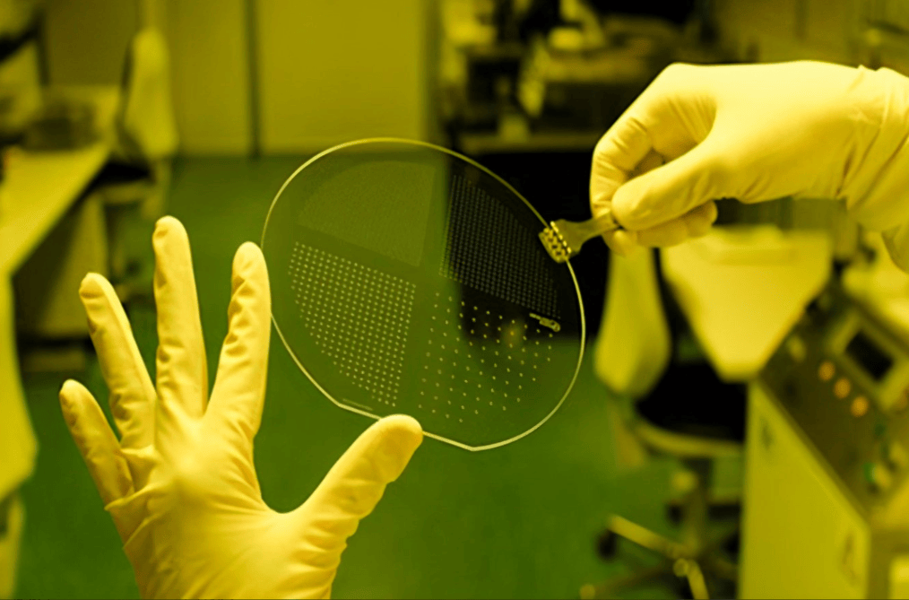 皇冠信用网会员注册网址_日本不服中国禁令？全面停止对华出口光刻胶皇冠信用网会员注册网址，中方即刻推出反制手段