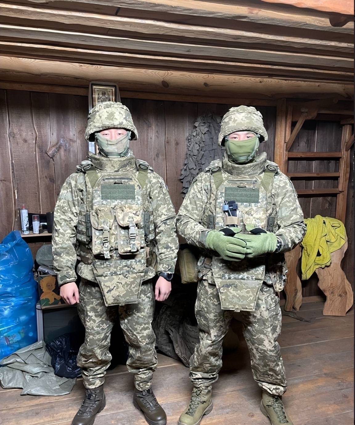 皇冠登一登二登三区别_俄军炸死六条大鱼！炸死俄叛军总司令皇冠登一登二登三区别，炸死两名中国香港籍雇佣兵