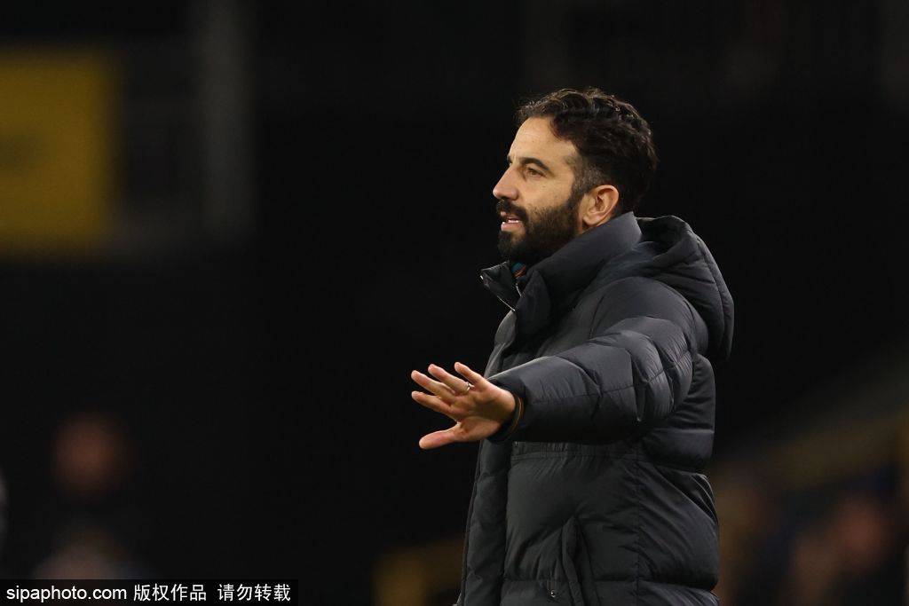 皇冠信用网账号申请_曼联解约阿莫林背后的合同真相：800万欧薪水的代价与未来战术调整