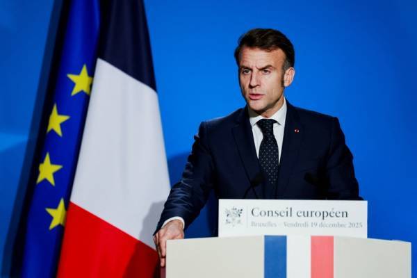 皇冠信用网申请条件_马克龙改口：“既不支持也不赞同”美国掳走马杜罗