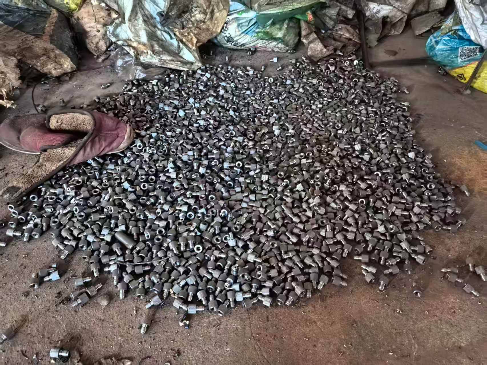 皇冠信用网怎么申请_1746个螺母被认定为枪支散件皇冠信用网怎么申请,五金厂老板获刑,其父:快过年了,等二审,内心很煎熬