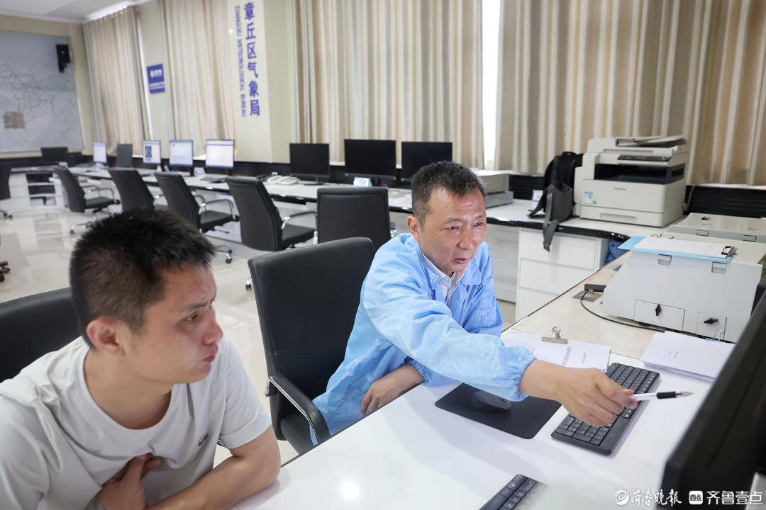 世界杯足球平台代理_拾光|几十年如一日世界杯足球平台代理，他准点放气球高空测天气