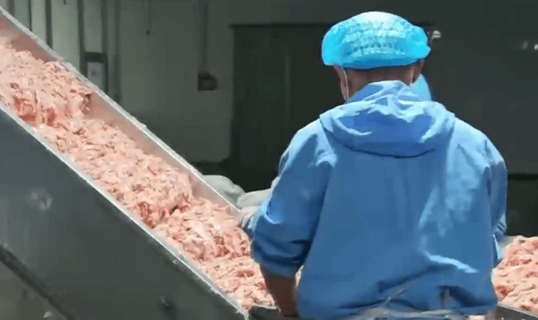 世界杯现金买球 _河南“鸡脖泥”曝光后世界杯现金买球 ，记者致电河南省市场监管局，工作人员作出回应！